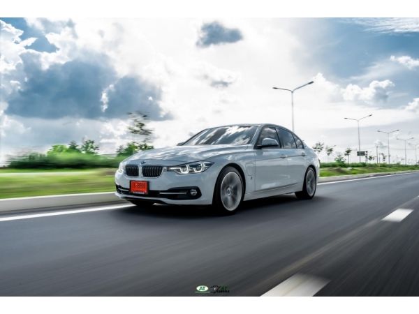 2020 BMW 330e M Sport Plug In Hybrid รูปที่ 0